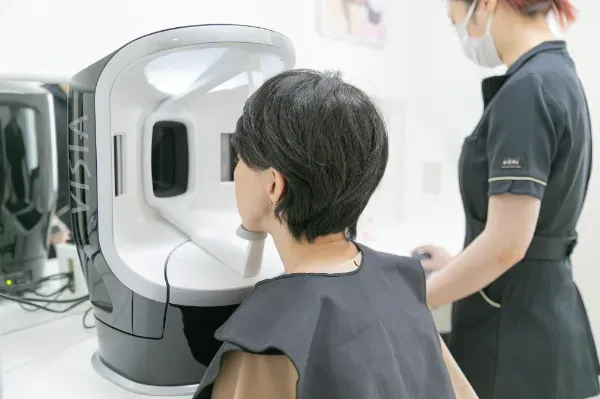 VISIA肌診断の撮影